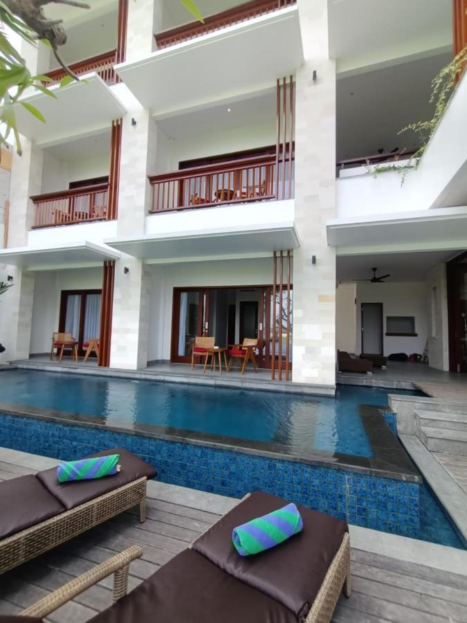 The Kd Suites & Coffee Shop Munggu Exterior photo