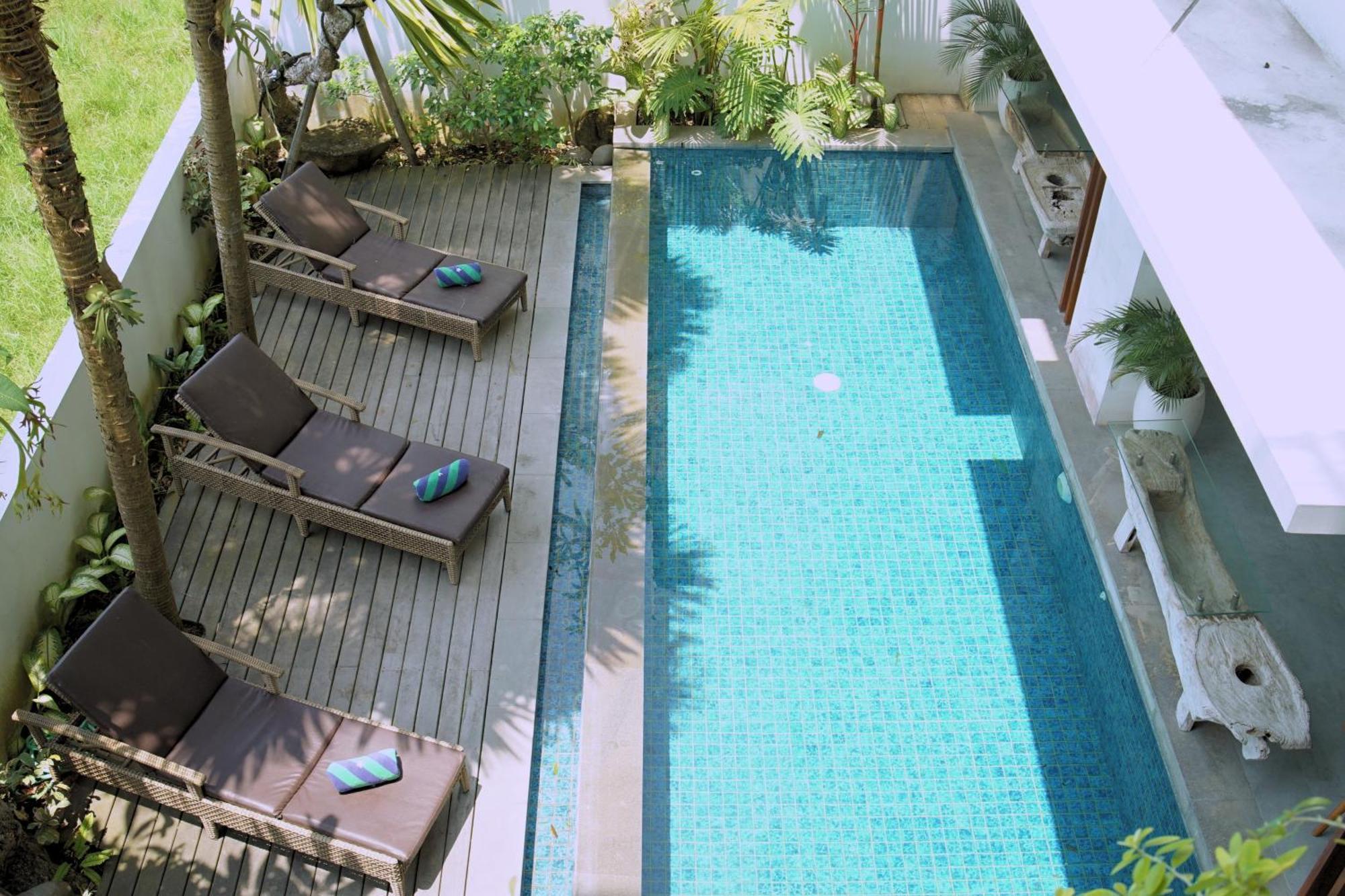 The Kd Suites & Coffee Shop Munggu Exterior photo